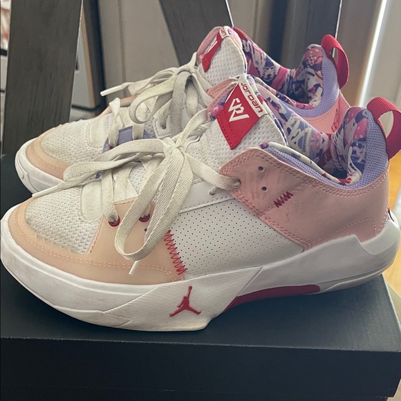Jordan youth Sneakers - Picture 1 of 6